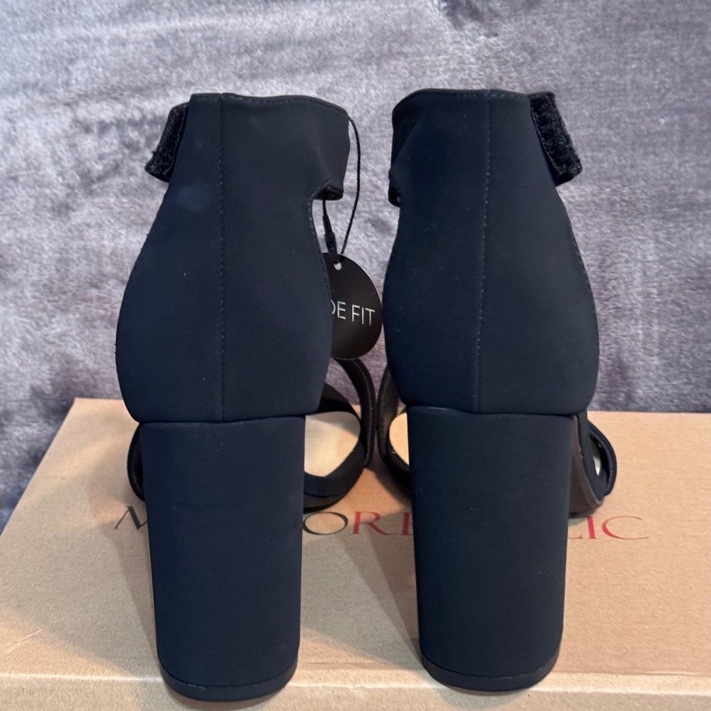 Marco Republic Womens Size 10 Wide Edmonton Chunky Block Heel Ankle Strap Heels - Picture 3 of 11